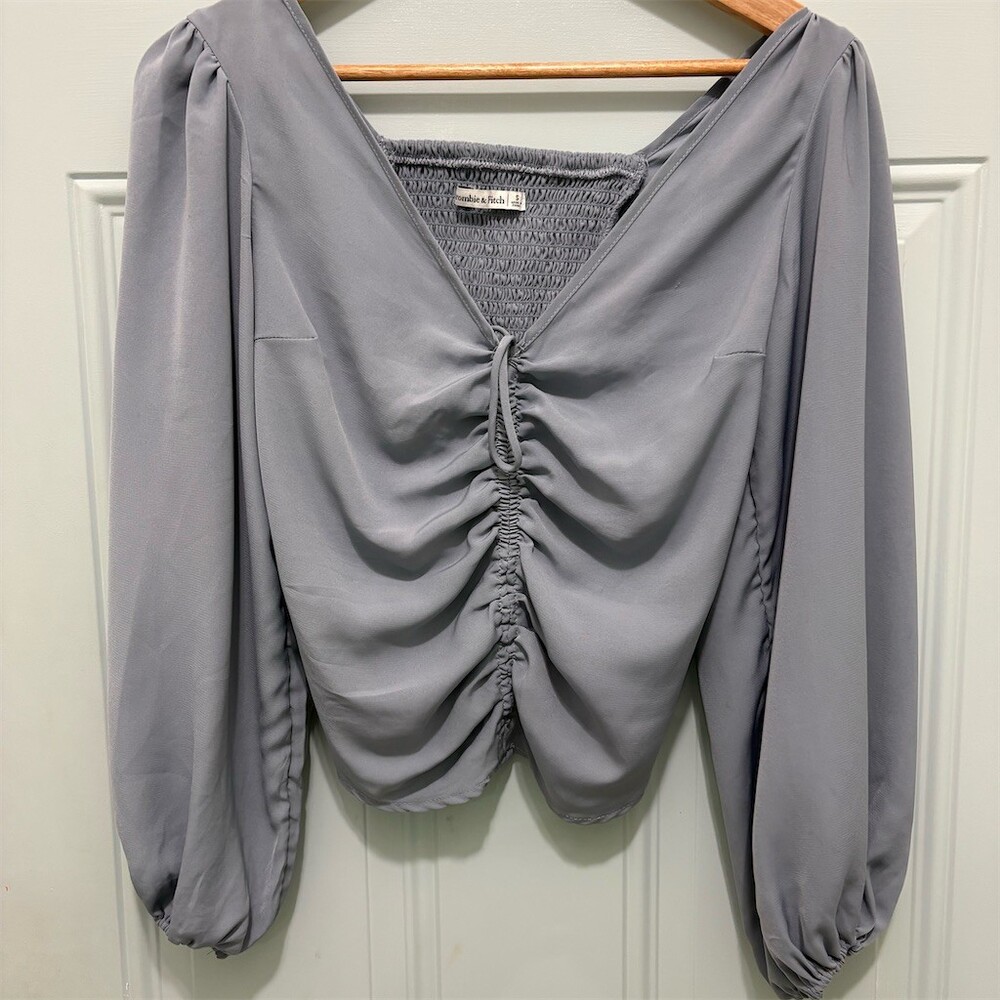 Abercrombie & Fitch Blouse Womens Small Gray Cropped Ruched Smocked V-Neck